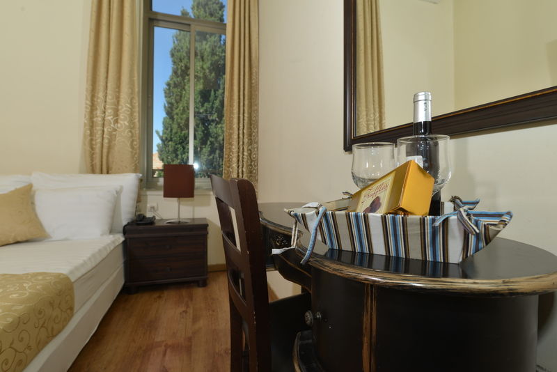 Hotel The Little House In Bakah Jerusalem Exterior foto