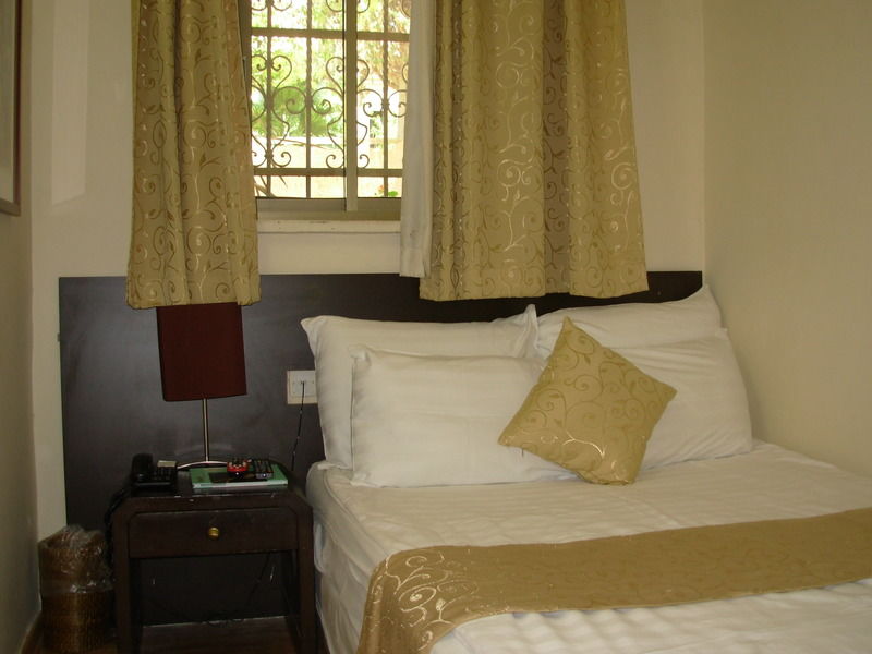 Hotel The Little House In Bakah Jerusalem Exterior foto