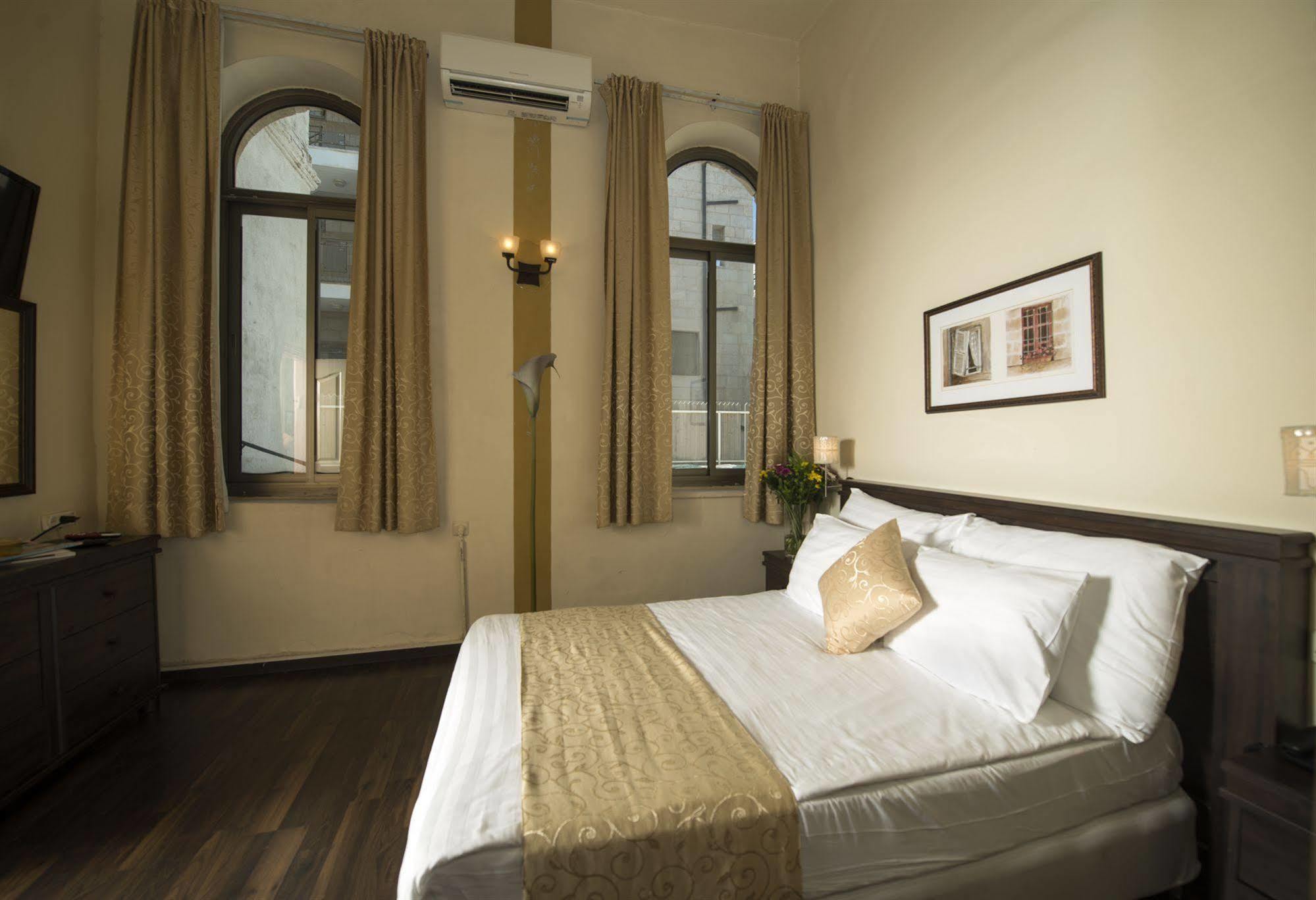 Hotel The Little House In Bakah Jerusalem Exterior foto